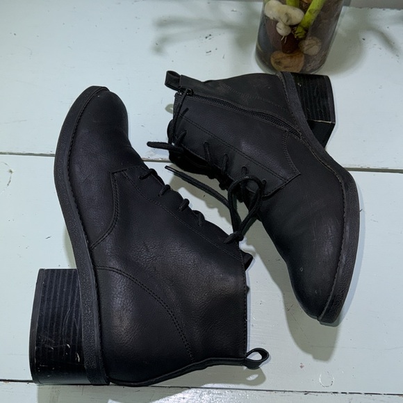 White Mountain ankle boots - Picture 4 of 9